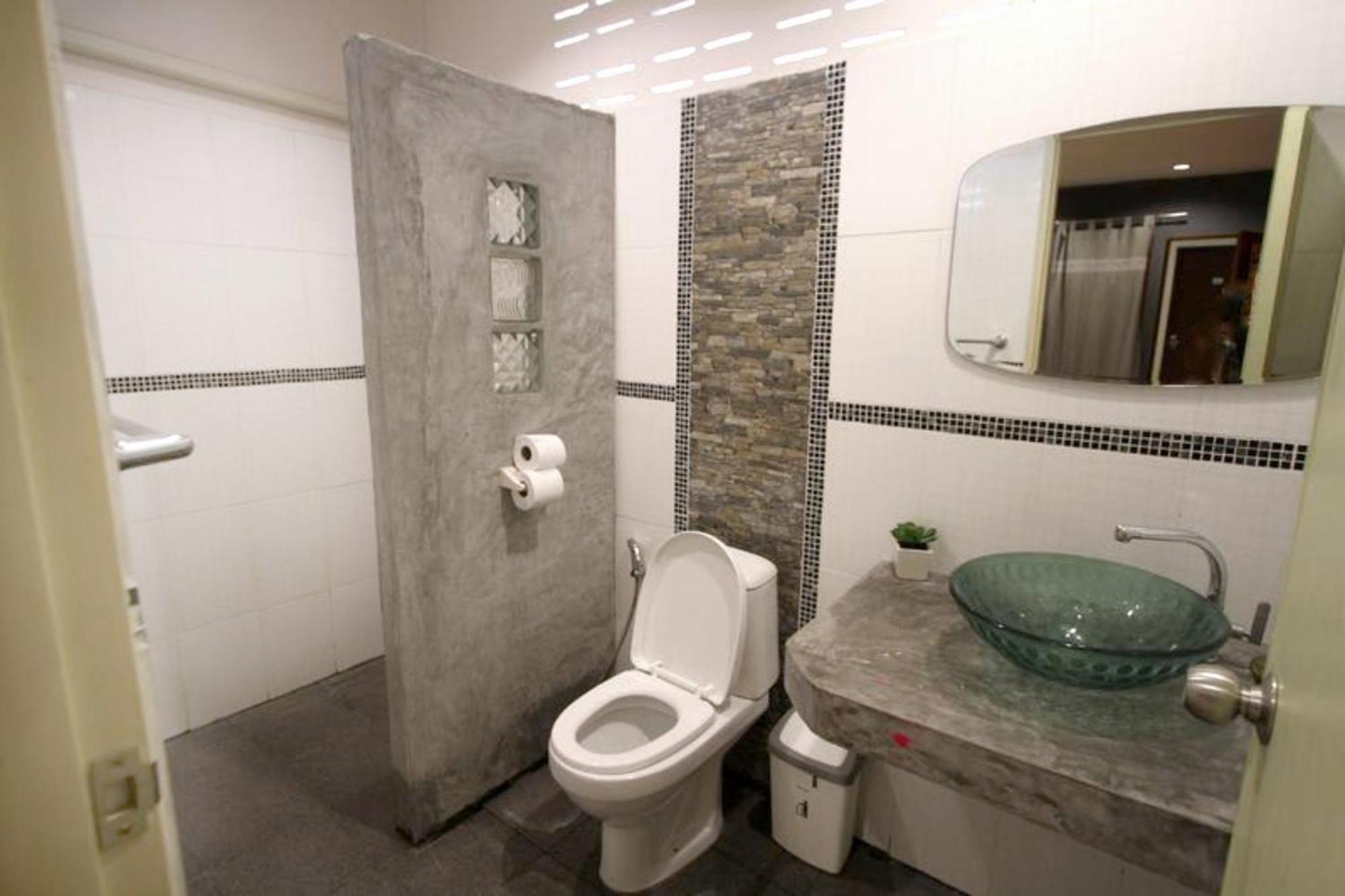 Wet! A Pool Party Hostel By Wild & Wandering Haad Rin Habitación foto